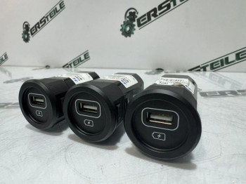 Разъем USB Hyundai Santa Fe 4 2020