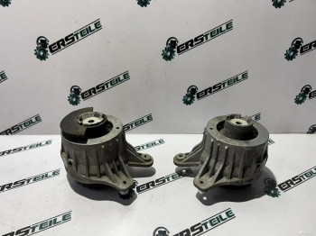 Подушка двигателя Mercedes W213 W238 OM654