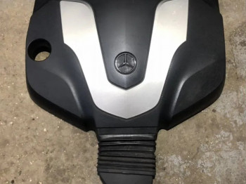 Декоративная крышка двс Mercedes W166 3.0D
