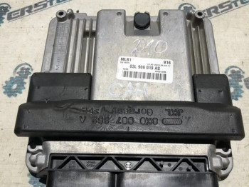 Блок управления двигателем Audi Q5 8R 2011 caha