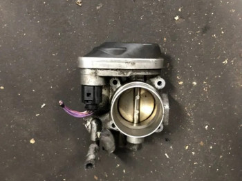 Дроссельная заслонка VW Audi Skoda 1.6 BGU