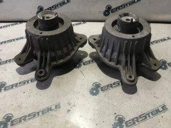 Подушка двс Mercedes W205 2.0 OM274