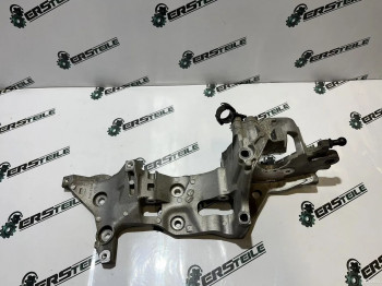 Кронштейн генератора VW Skoda 2.0d