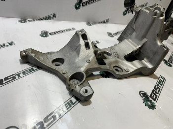 Кронштейн генератора VW Skoda 2.0d